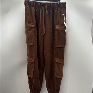 Forever 21 Brown Cargo Pants Relaxed Fit